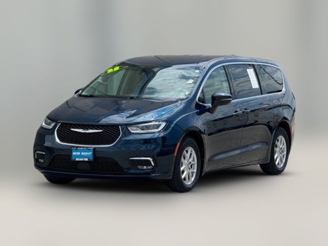 2023 Chrysler Pacifica Touring-L