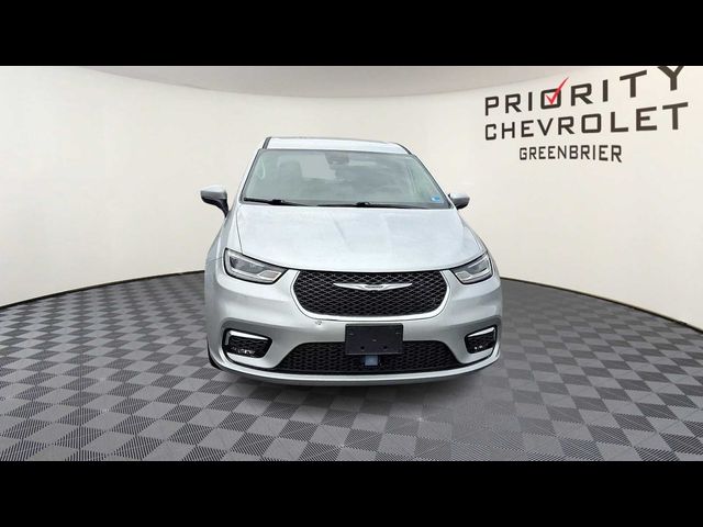 2023 Chrysler Pacifica Touring-L