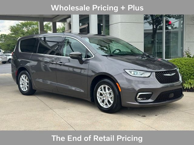 2023 Chrysler Pacifica Touring-L