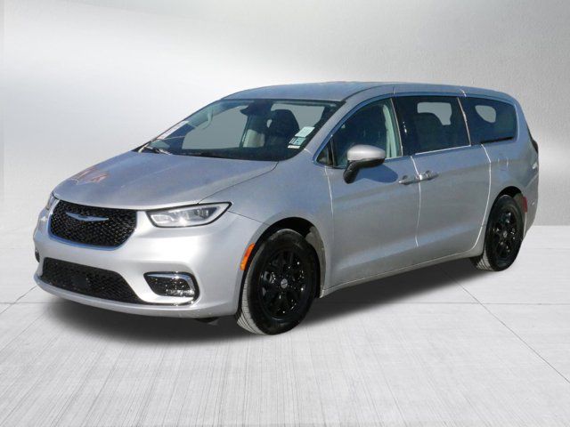 2023 Chrysler Pacifica Touring-L