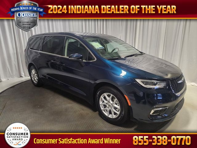 2023 Chrysler Pacifica Touring-L