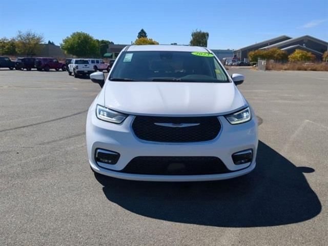 2023 Chrysler Pacifica Touring-L