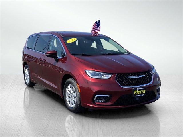 2023 Chrysler Pacifica Touring-L