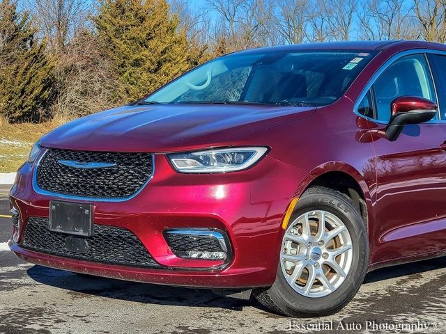 2023 Chrysler Pacifica Touring-L