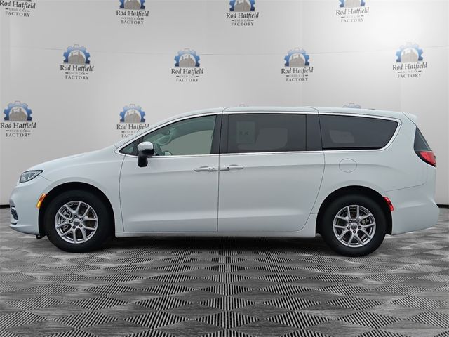 2023 Chrysler Pacifica Touring-L