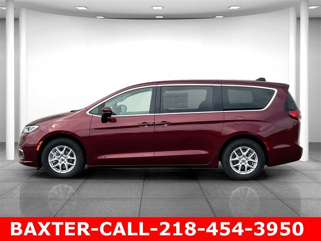 2023 Chrysler Pacifica Touring-L