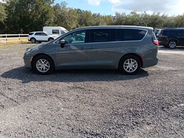 2023 Chrysler Pacifica Touring-L