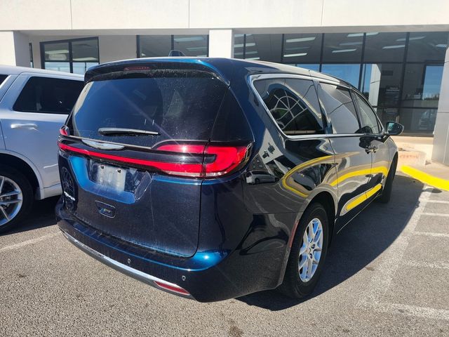 2023 Chrysler Pacifica Touring-L