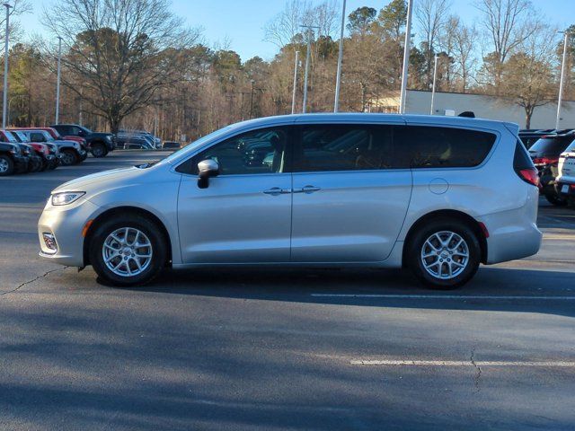 2023 Chrysler Pacifica Touring-L