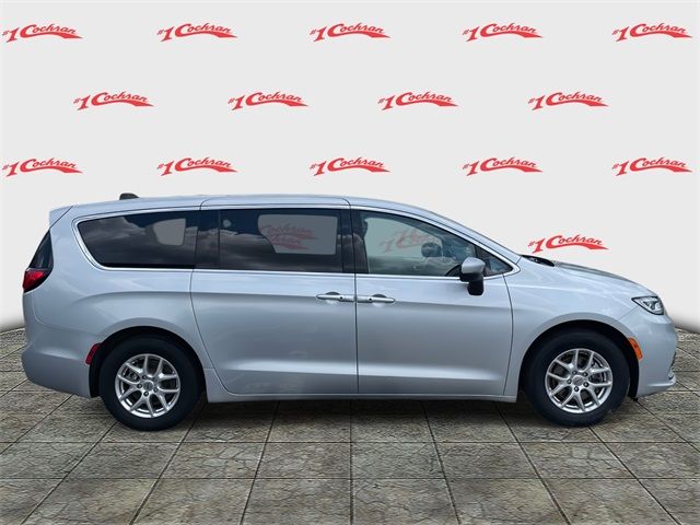 2023 Chrysler Pacifica Touring-L