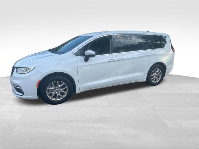 2023 Chrysler Pacifica Touring-L