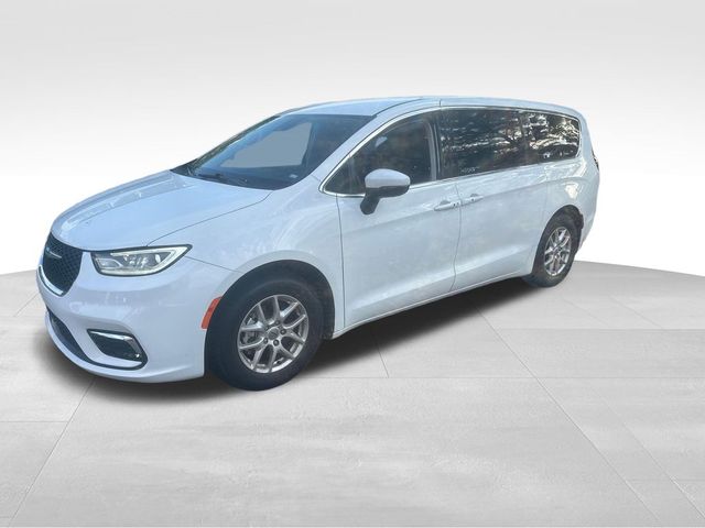 2023 Chrysler Pacifica Touring-L