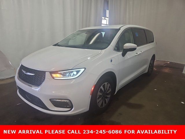 2023 Chrysler Pacifica Hybrid Touring L