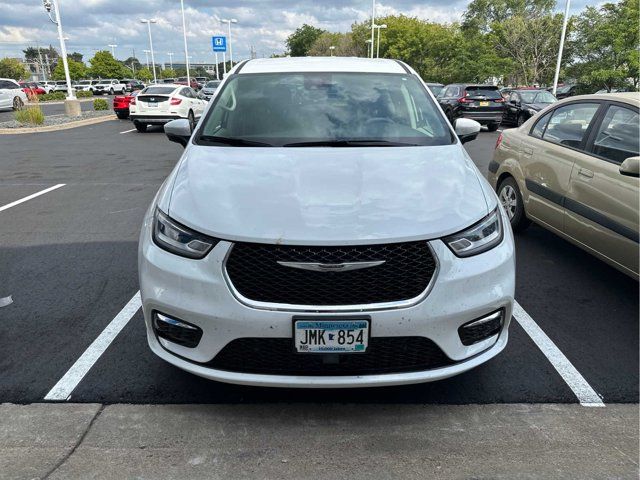 2023 Chrysler Pacifica Touring-L