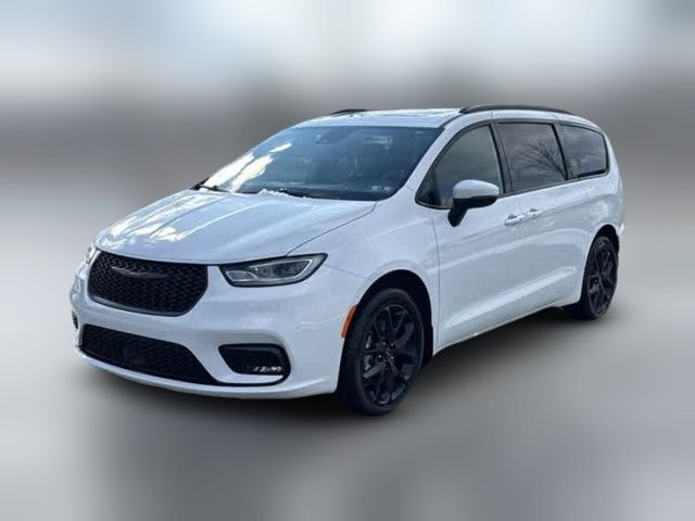 2023 Chrysler Pacifica Touring-L