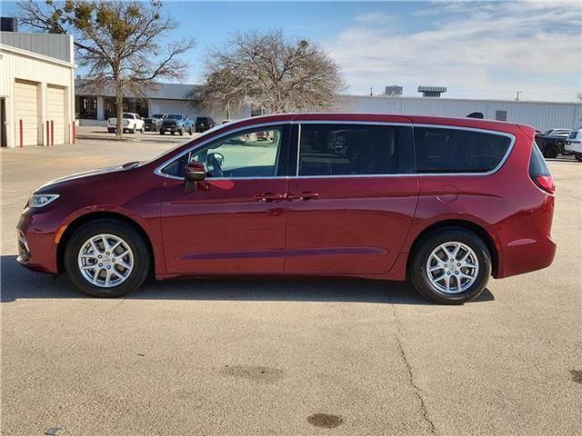 2023 Chrysler Pacifica Touring-L