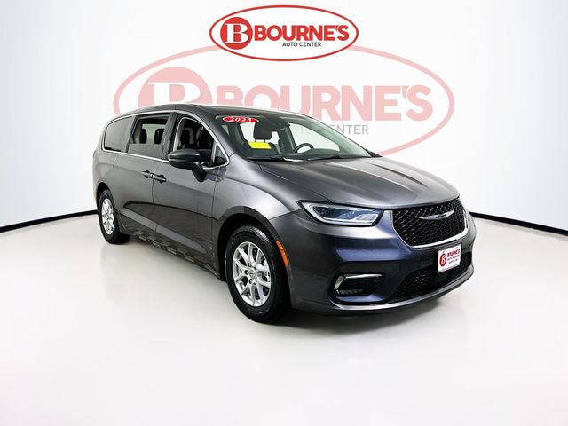 2023 Chrysler Pacifica Touring-L