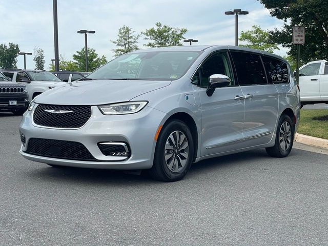 2023 Chrysler Pacifica Hybrid Limited