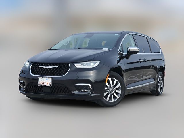 2023 Chrysler Pacifica Hybrid Limited