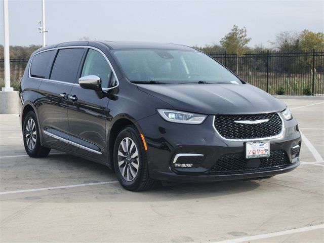 2023 Chrysler Pacifica Hybrid Limited