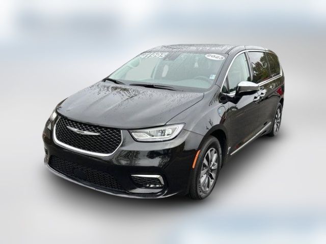 2023 Chrysler Pacifica Hybrid Limited