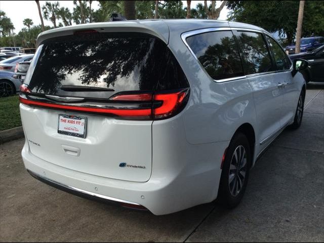 2023 Chrysler Pacifica Hybrid Limited