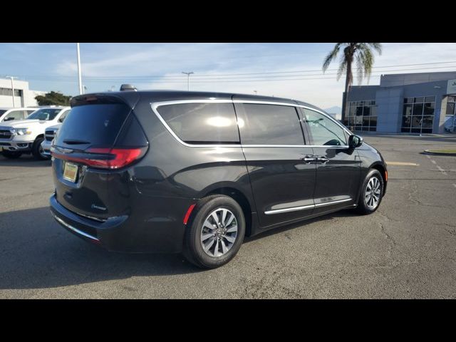 2023 Chrysler Pacifica Hybrid Limited