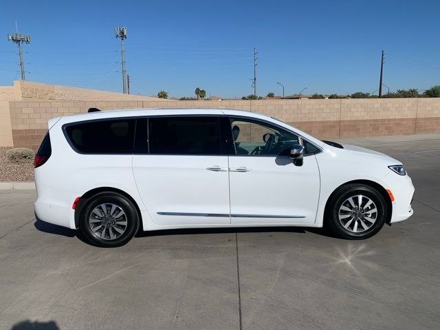 2023 Chrysler Pacifica Hybrid Limited