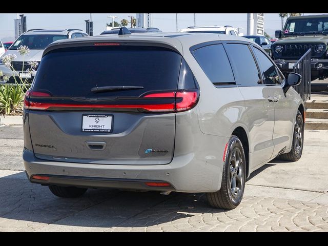 2023 Chrysler Pacifica Hybrid Limited