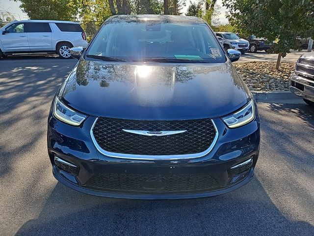 2023 Chrysler Pacifica Hybrid Limited