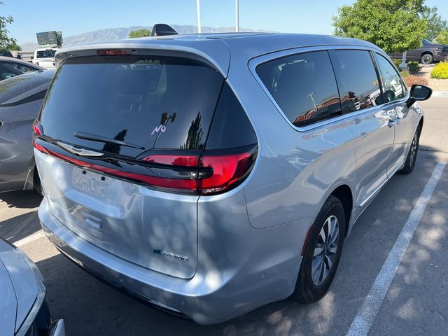 2023 Chrysler Pacifica Hybrid Limited