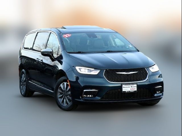 2023 Chrysler Pacifica Hybrid Limited