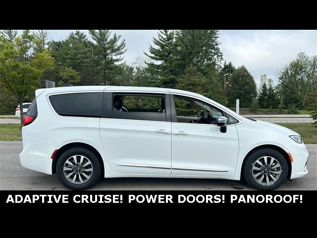 2023 Chrysler Pacifica Hybrid Limited