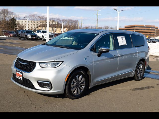 2023 Chrysler Pacifica Hybrid Limited