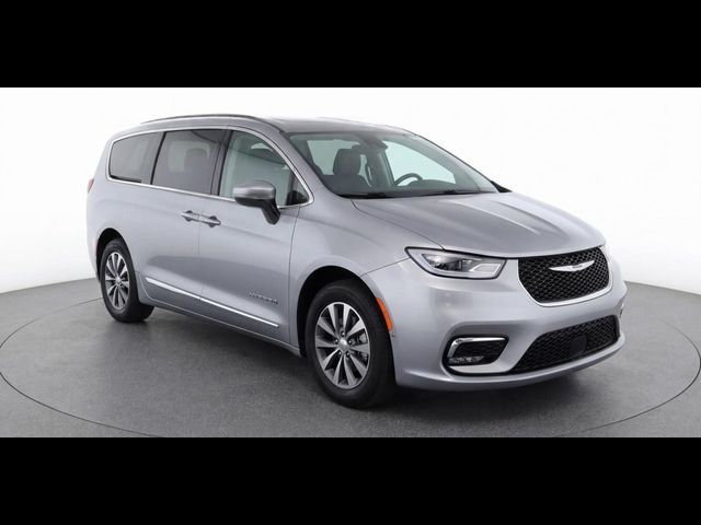 2023 Chrysler Pacifica Hybrid Limited
