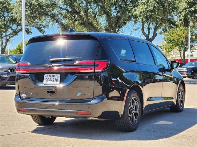 2023 Chrysler Pacifica Hybrid Limited