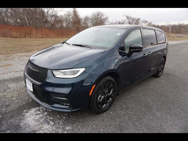 2023 Chrysler Pacifica Hybrid Limited