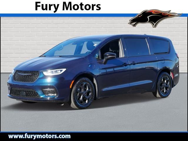 2023 Chrysler Pacifica Hybrid Limited