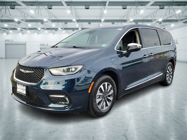 2023 Chrysler Pacifica Hybrid Limited