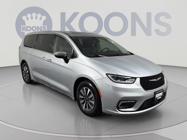 2023 Chrysler Pacifica Hybrid Limited