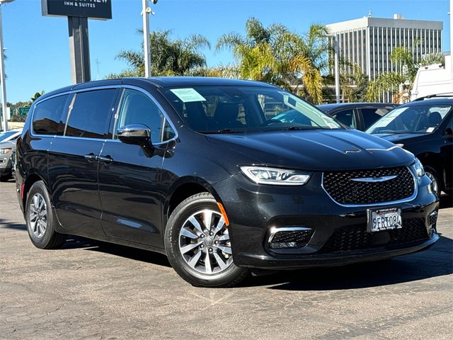 2023 Chrysler Pacifica Hybrid Limited