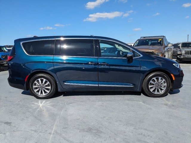 2023 Chrysler Pacifica Hybrid Limited