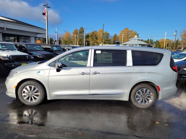 2023 Chrysler Pacifica Hybrid Limited