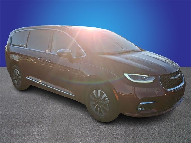 2023 Chrysler Pacifica Hybrid Limited