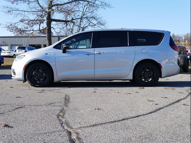 2023 Chrysler Pacifica Hybrid Limited