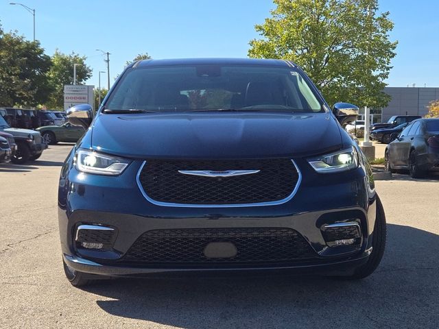 2023 Chrysler Pacifica Hybrid Limited