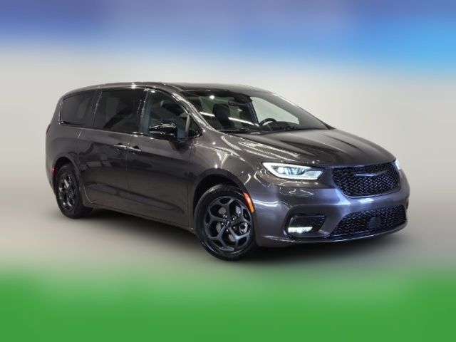 2023 Chrysler Pacifica Hybrid Limited