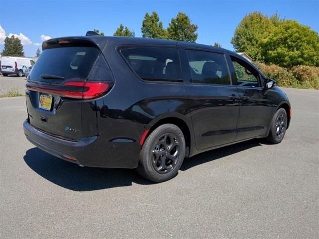 2023 Chrysler Pacifica Hybrid Limited