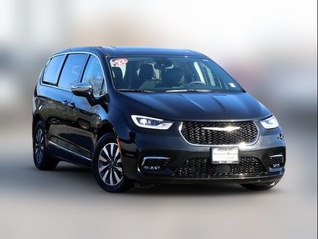 2023 Chrysler Pacifica Hybrid Limited