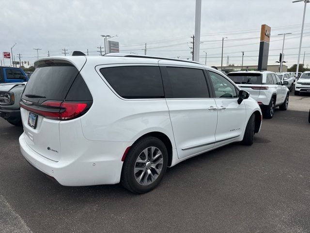 2023 Chrysler Pacifica Hybrid Pinnacle